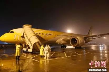 资料图：航班抵达。（方骏清／摄）