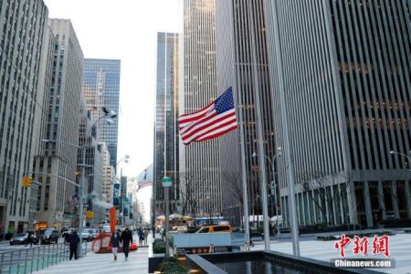 　　资料图：疫情下的美国纽约。 中新社记者 廖攀 摄