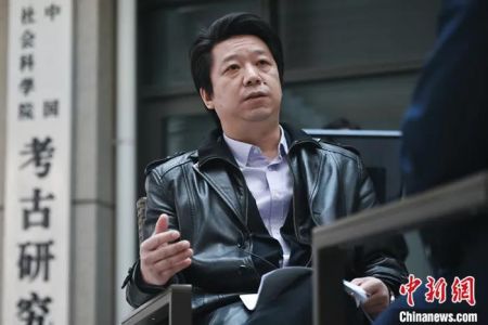 　　中国社会科学院考古研究所研究员施劲松接受中新社“中国焦点面对面”专访。中新社记者 张兴龙 摄