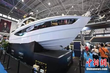 崔楠 摄 崔楠 摄